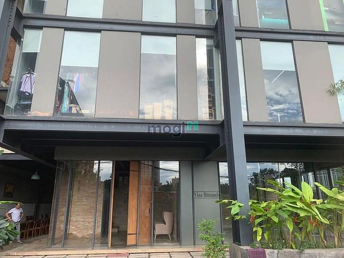 Văn phòng cho thuê mặt tiền đường khu vực Thảo Điền view tuyệt đẹp