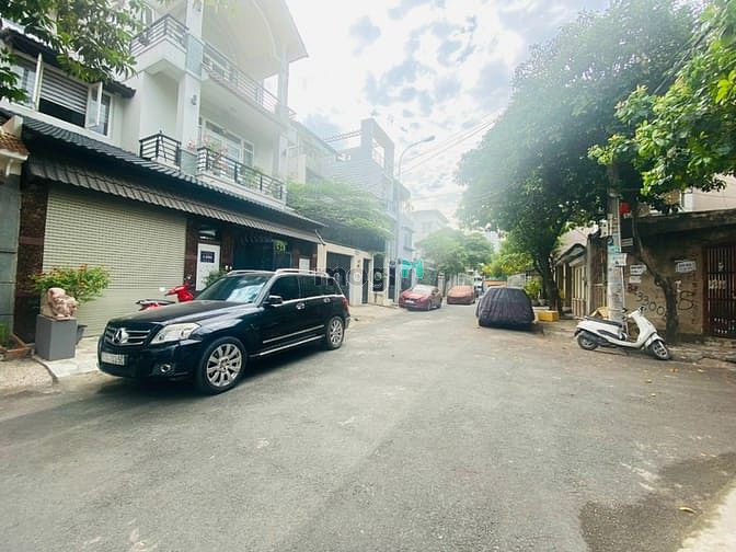 Bán nhà mt Bàu Cát, P.14, Quận Tân Bình. DT: 4x14m. Giá: 12,6 tỷ
