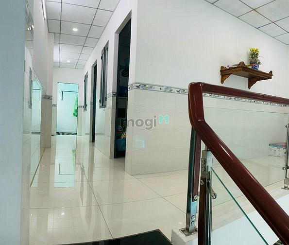 Nhà bán chợ Tân Lập 3 tỷ nhà mới hẻm xe hơi thuận lợi trung tâm ở ngay