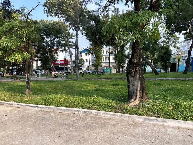 ?Bán nhà đẹp MTNB khu Tên Lửa 5x20m 4 tầng NGAY CÔNG VIÊN,GẦN NHÀ THỜ