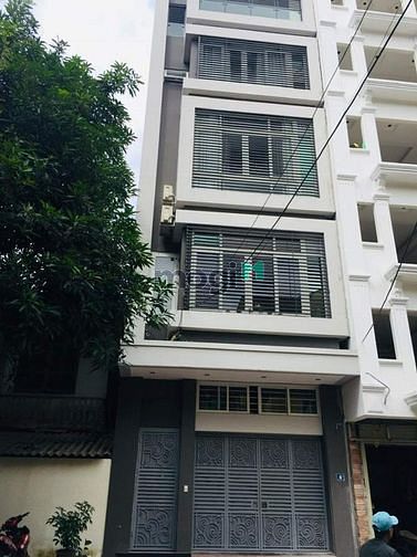 cho thuê nhà ngõ 487 hoàng quốc việt 85m x4T ô tô đỗ cửa