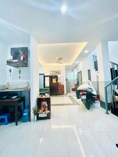 Nhà Đẹp 2 Tầng 52m2, DT 5.2m x 10m, Phan Văn Trị, 3PN 2WC, chỉ 4.x tỷ