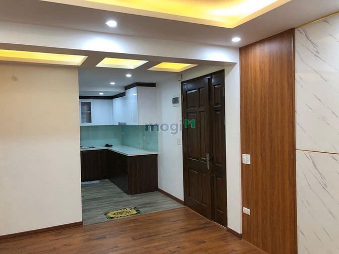 Bán gấp nhà căn hộ tập thể Nguyễn Chí Thanh giá 2,6 tỷ, 85m, lô góc mớ