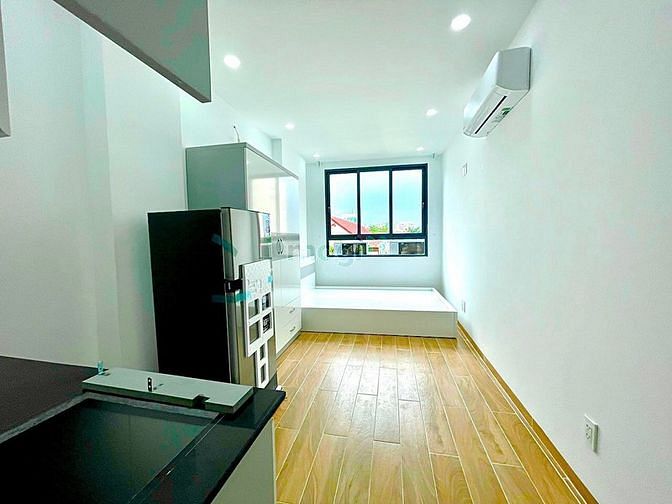 Căn hộ Studio cửa sổ lớn Gần Big C miền đông full nôik thất