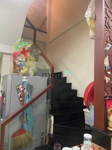 Khu VIP Bàu Cát, hẻm xe tải thông ra Trương Công Định, xe hơi vào nhà.