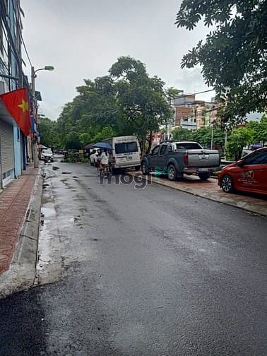 Thanh Xuân, Giải Phóng, Hiếm, Kinh doanh