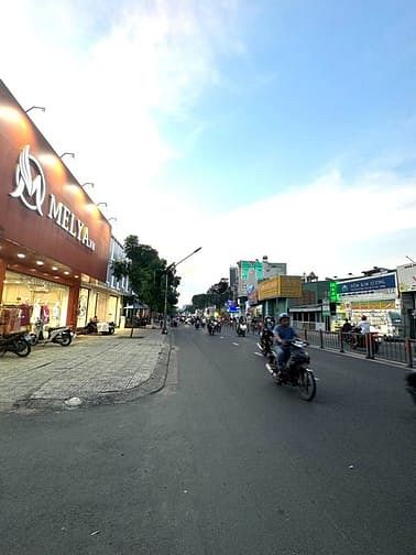 mặt tiền kd đường quang trung. tân sơn. phan huy ích .GV