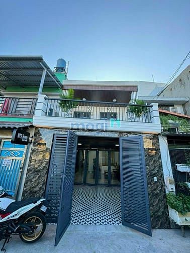 Nhà Phố hiện đại mặt tiền hẻm xe hơi 5m Nguyễn Văn Quỳ -