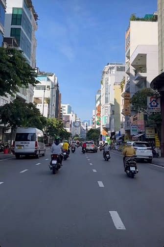 Nhà mặt tiền Bạch Đằng 100m2 3lầu dòng tiền cao sát vách sân bay 22 tỷ