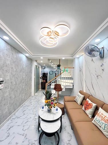 xe hơi thông thẳng một trục, 2 tầng, 3 phòng ngủ
