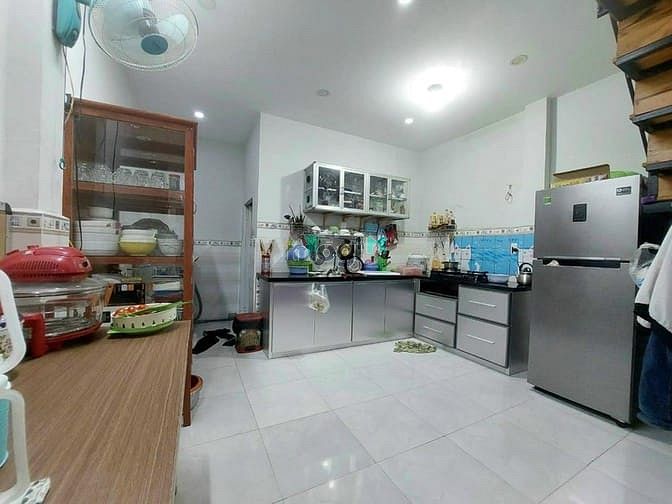 Ly hôn chia tài sản bán gấp nhà Lê trọng tấn tân phú 60m2 hxh