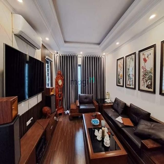 Gara - Gần Hồ - Bán nhà Sài Đồng, Long Biên, 59m x5 tầng, nhỉnh 6 tỷ