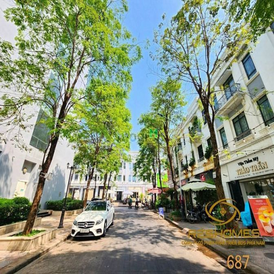 BÁN BIỆT THỰ SHOPHOUSE NGAY Vincom Tân Mai 225m2 ngang 10m giá 26,5 tỷ