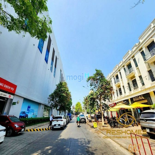 BÁN BIỆT THỰ SHOPHOUSE NGAY Vincom Tân Mai 225m2 ngang 10m giá 26,5 tỷ