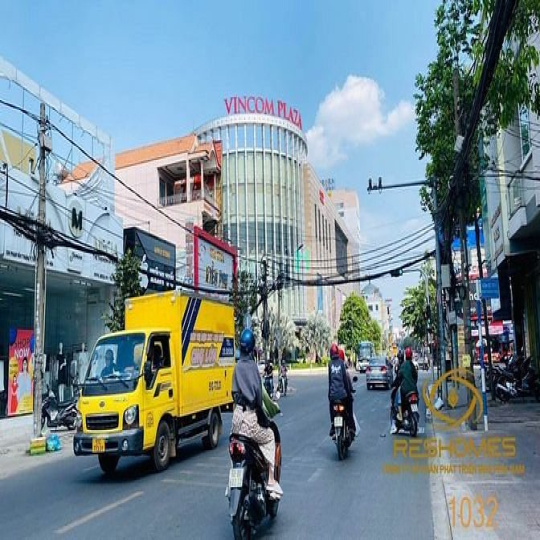 Nhà mặt tiền Phạm Văn Thuận 99m2 ngang 6m ngay Vincom giá 60 triệu/th