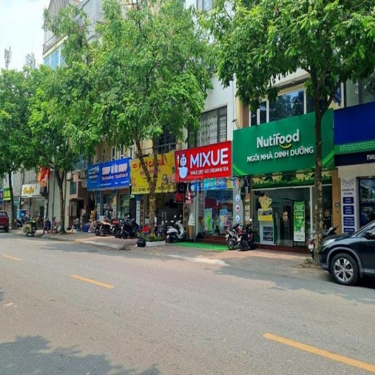 Bán nhà 99m2 mặt phố Thạch bàn, vỉa hè rộng, kinh doanh đỉnh, 21 tỷ.