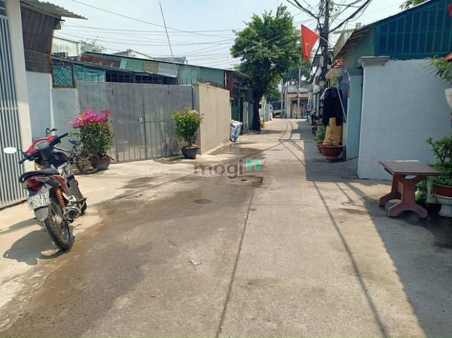 Nhà Mới Hèm Lớn Giáp Ql 1A, Diện tích 120m2, giá 8tr, TTN, Q12