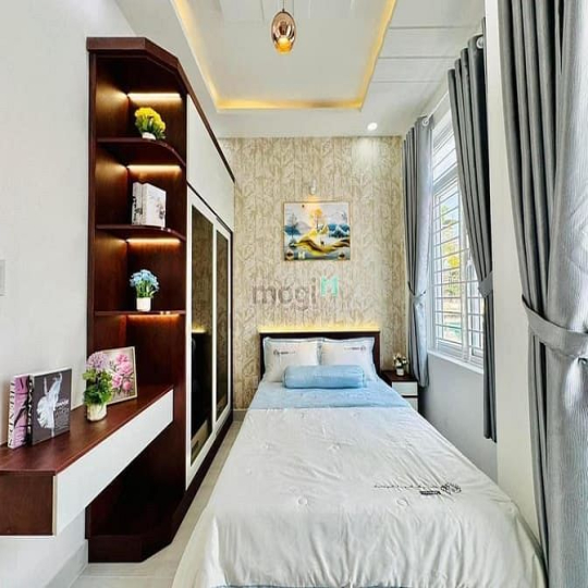 Nhà đẹp giá rẻ bất ngờ 78m2/3tỷ550 đ.Trần Nhân Tôn, p.2 , q.10 SHR