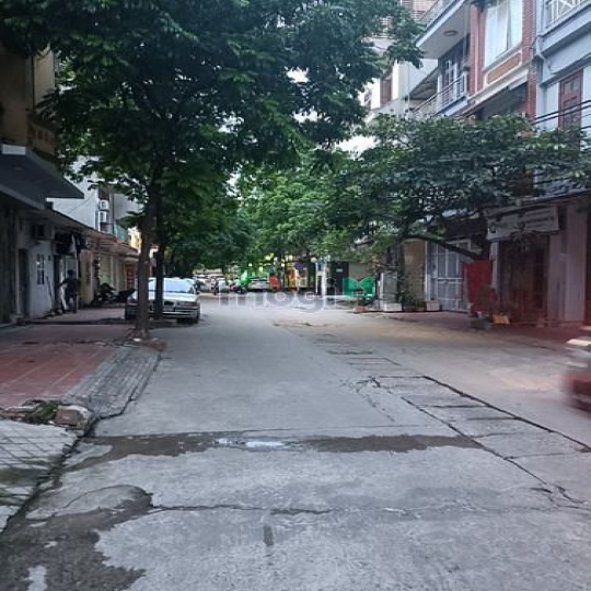 Bán đất mặt phố Nguyễn Xiển- Vỉa hè 10m - Kinh doanh - 100m - 25.9 tỷ