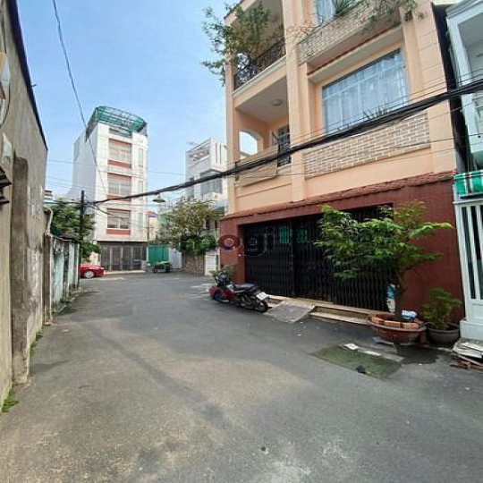 Chỉ 2 Tỷ35 - Dtsd 28.4m2 - 1PN - HXH Đỗ Cửa - Lê Quang Định P.11 BT