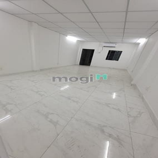 134, nhỉnh 5tỷ 62m2 nở hậu, 3pn kế HXH, thông Bán nhà Quận 3 Lê Văn Sỹ