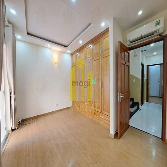 Cho Thuê Villa Phố Gần Song Hành Ngang 8m - Giá 40 Triệu