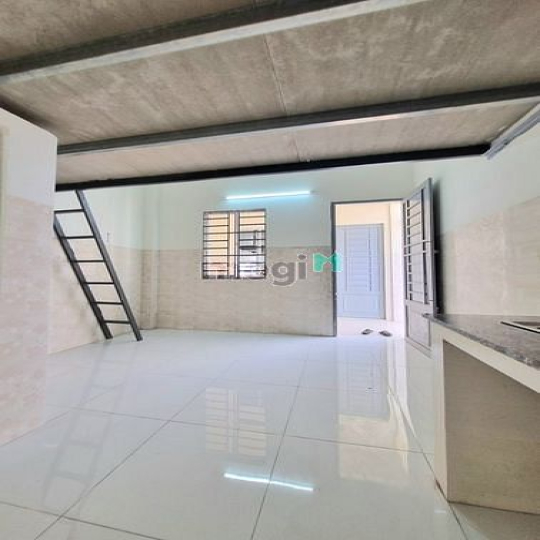 TÒA NHÀ MỚI XÂY ĐẸP TINH TƯƠM, Máy Lạnh+ Gác lửng cao, Ban Công riêng