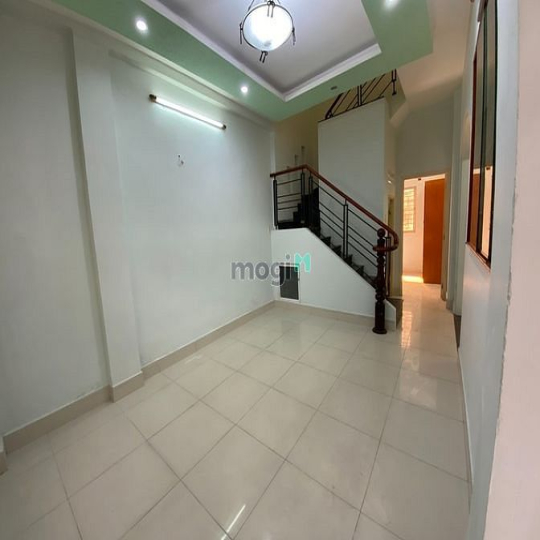 Nhà 2lầu 5,3x12m, 3PN, 3WC. Ngay Nguyễn Tri Phương - 3/2. Cách MT 10m