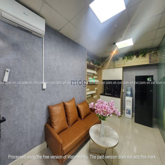 Văn phòng cho thuê đã setup sẵn bàn ghế, DT 15-30m2, Giá 6-10tr/tháng