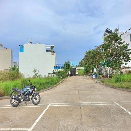 Bán đất 418m2/ giá 7 tỷ 2 . hẻm  53 Đường 8 Lò Lu , Trường Thạnh, Q9