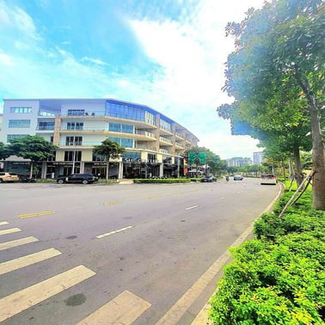 Duy Nhất - Hai Căn Thông Vị Trí Đẹp Nhất Ở Văn Phòng Sala Quận 2.