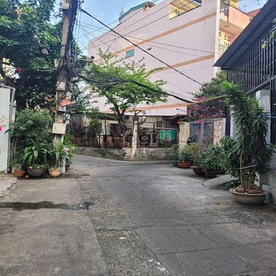 Nhà Nguyễn Thiện Thuật P.24 Bình Thạnh DT 90m2 Giá 10 Tỷ.