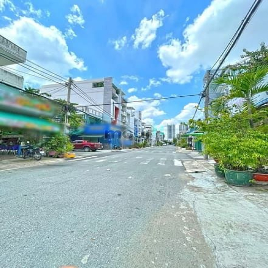 Kèo thơm - Nhà cấp 4 mặt tiền Đường số khu Cư xá ngân hàng, Quận 7