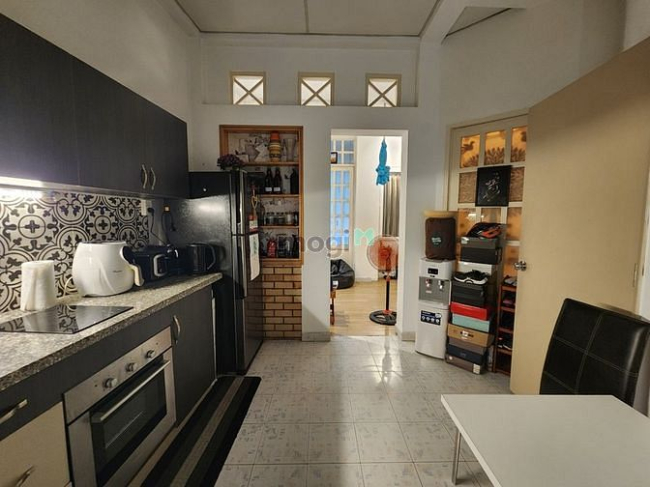 CÓ SANG NHƯỢNG nội thất nhà hàng. Dt 132m2 1 trệt 1 lầu. Giá thuê 24tr