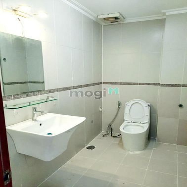 OTO ĐẬU CỬA- Nhà chính chủ- 80M2- 2  TẦNG- 100 TRIỆU/M2- GIÁ 8.7 tỷ