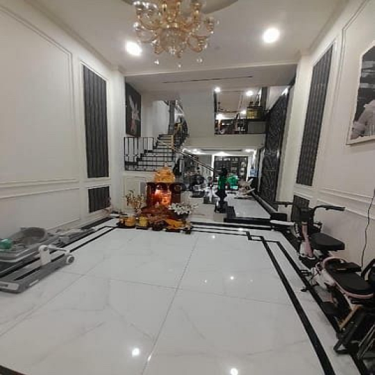 Bán nhà mới 3 tầng 4x15m hẻm oto thông thoáng Nguyễn Trãi trung tâm Q5