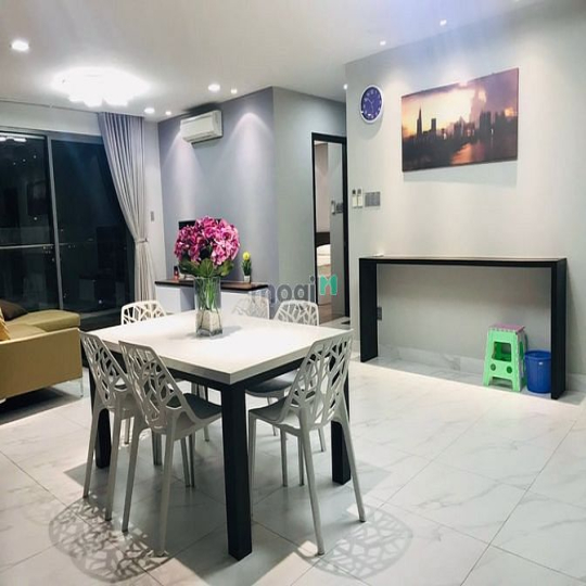 Bán gấp căn hộ Gold View Q4 117m2.6tỷ