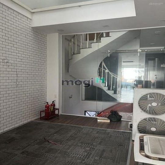 Tiêu đề: Giá rẻ 110tr! Cho thuê MT duy nhất Đ. Nguyễn Trãi Q1 - 4m