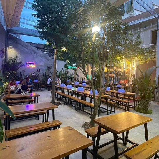 Cho nhà mặt tiền Nguyễn Thị Minh Khai Phường 5 Quận 3