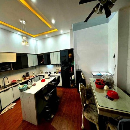 241104210-Bán nhà Biệt Thự Vườn Lài, 175m, HXH, SHR 4tầng 5PN, 21ty TL