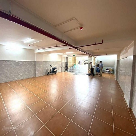 Cho thuê VĂN PHÒNG phố QUAN HOA, 190m2 x 9 tầng, Mặt tiền 10m