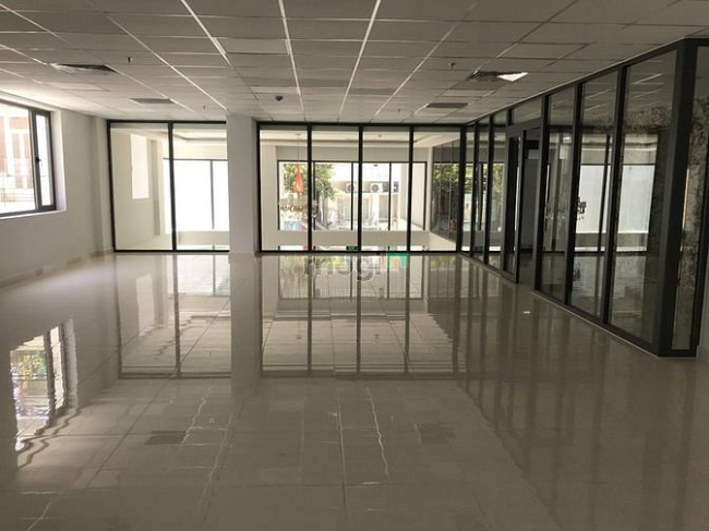 Cho thuê sàn văn phòng 55m2 trung tâm Quận 10, mới đẹp ngay khu dân cư