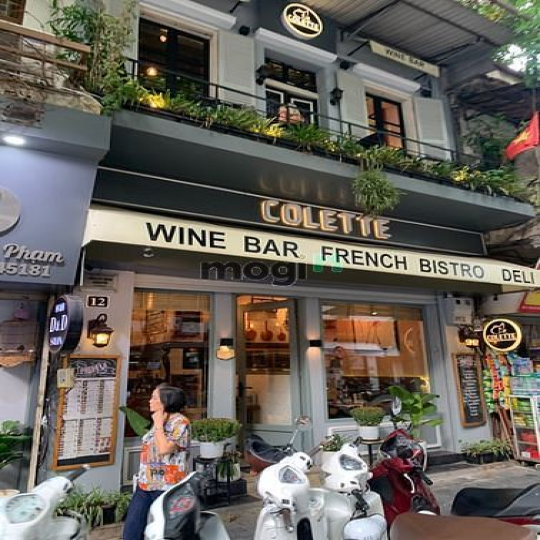 Cho thuê nhà Lô góc phố Trần Thái Tông, 60m2 x 2 tầng, Mặt tiền 7m