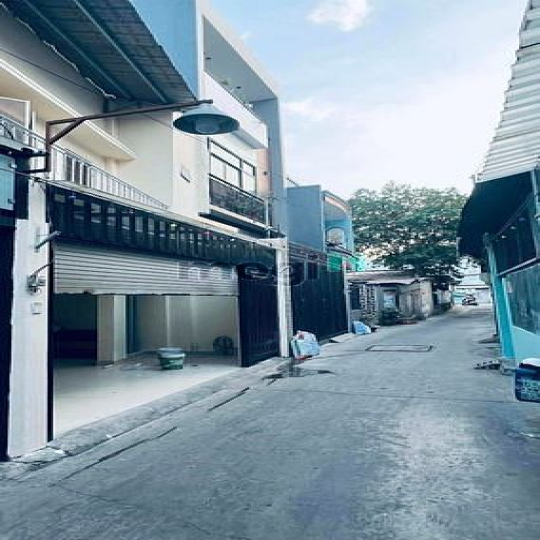 Nhà đường Đình Phong Phú, Xe Hơi Vào Nhà, 54m2,Nở Hậu, 2 tầng, TNP B
