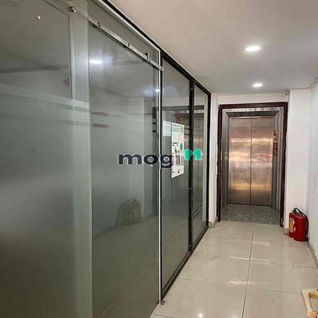 Cho thuê nhà MT Phạm Ngọc Thạch, Quận 3, hầm 8 tầng, PCCC, máy lạnh