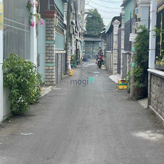 Nhà đường Đình Phong Phú, Xe Hơi Vào Nhà, 54m2,Nở Hậu, 2 tầng, TNP B