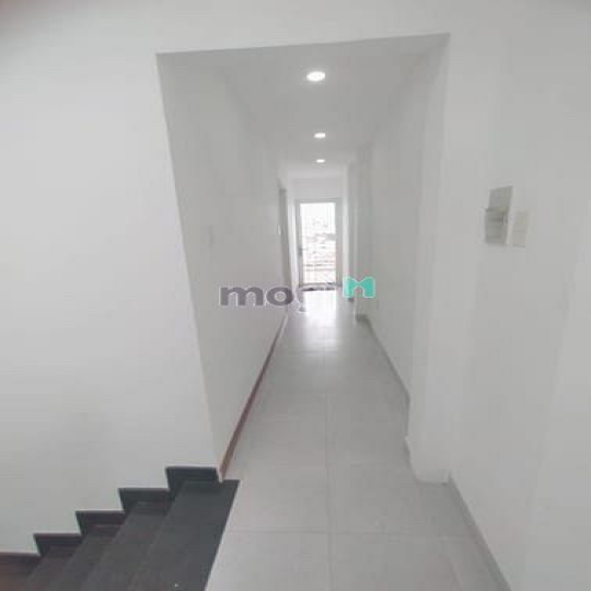Bán Nhà HXH Hoàng Hoa Thám 46,5m2, 4 tầng, P5, Chỉ 7,5 Tỷ