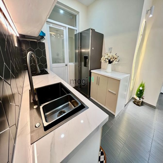 Cần bán căn hộ Sky Garden 3, 2 bed 2wc. Giá 3.18 tỷ, nhà mới 100%