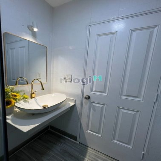 Cần bán căn hộ Sky Garden 3, 2 bed 2wc. Giá 3.18 tỷ, nhà mới 100%