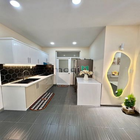 Cần bán căn hộ Sky Garden 3, 2 bed 2wc. Giá 3.18 tỷ, nhà mới 100%